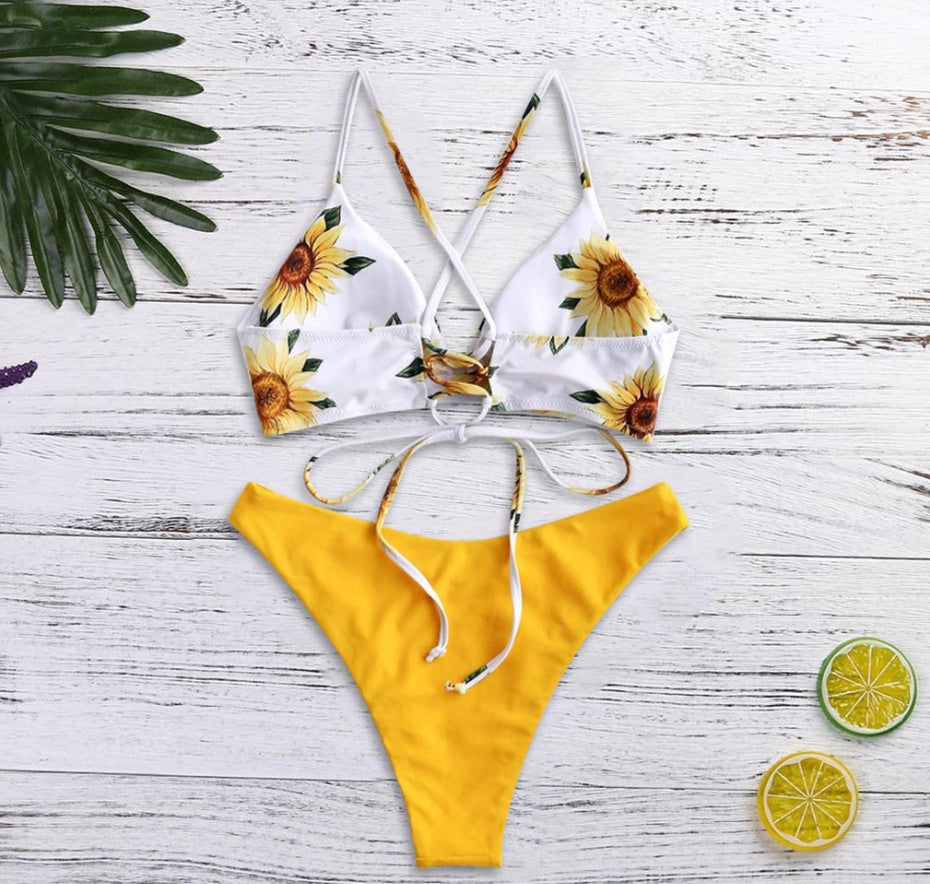 Bikini mit Sonnenblumen